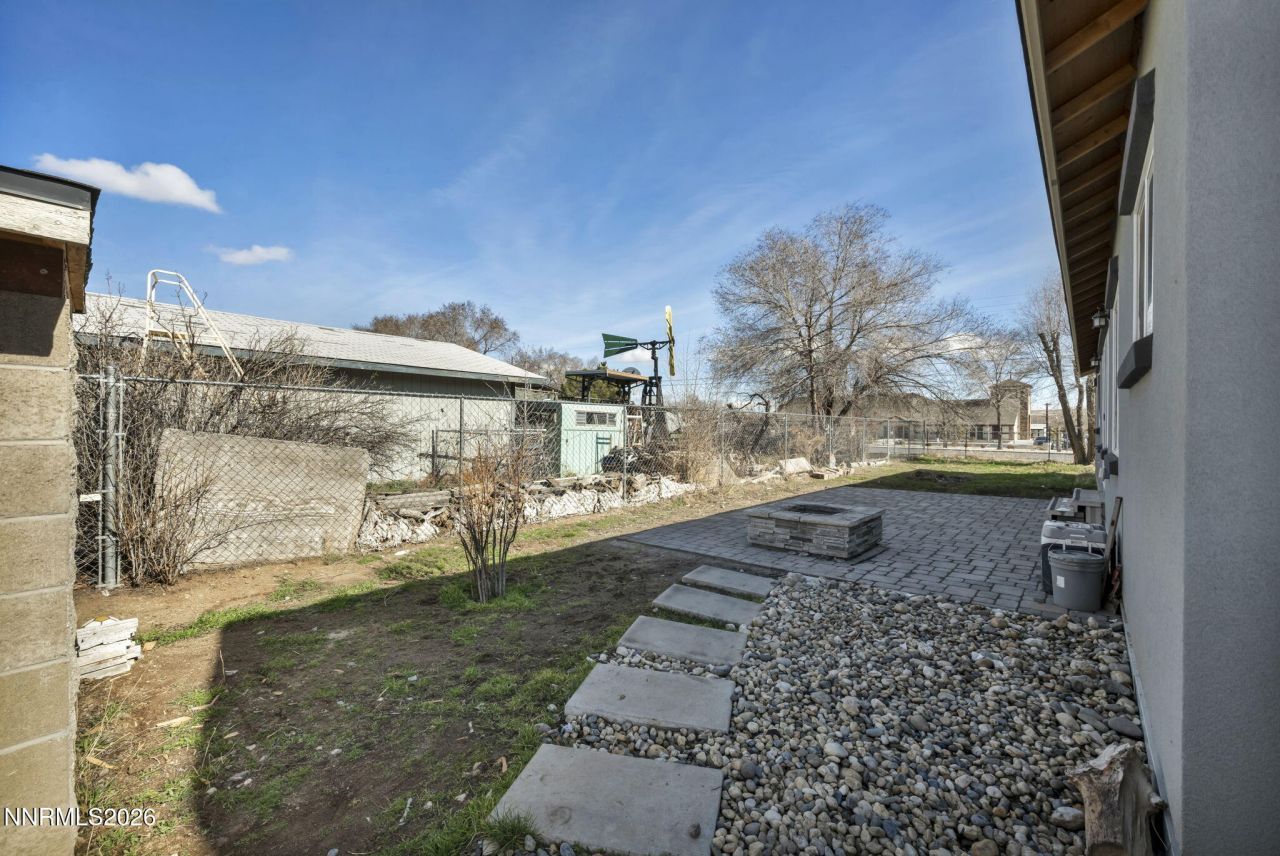 195 E 5th Avenue, Sun Valley, NV 89433 Photo