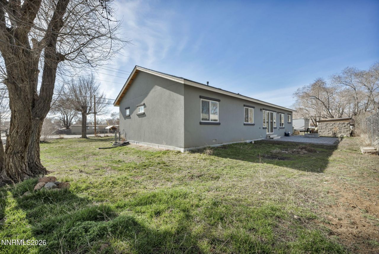 195 E 5th Avenue, Sun Valley, NV 89433 Photo