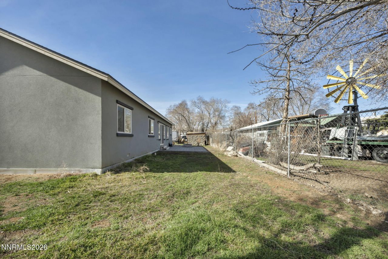 195 E 5th Avenue, Sun Valley, NV 89433 Photo