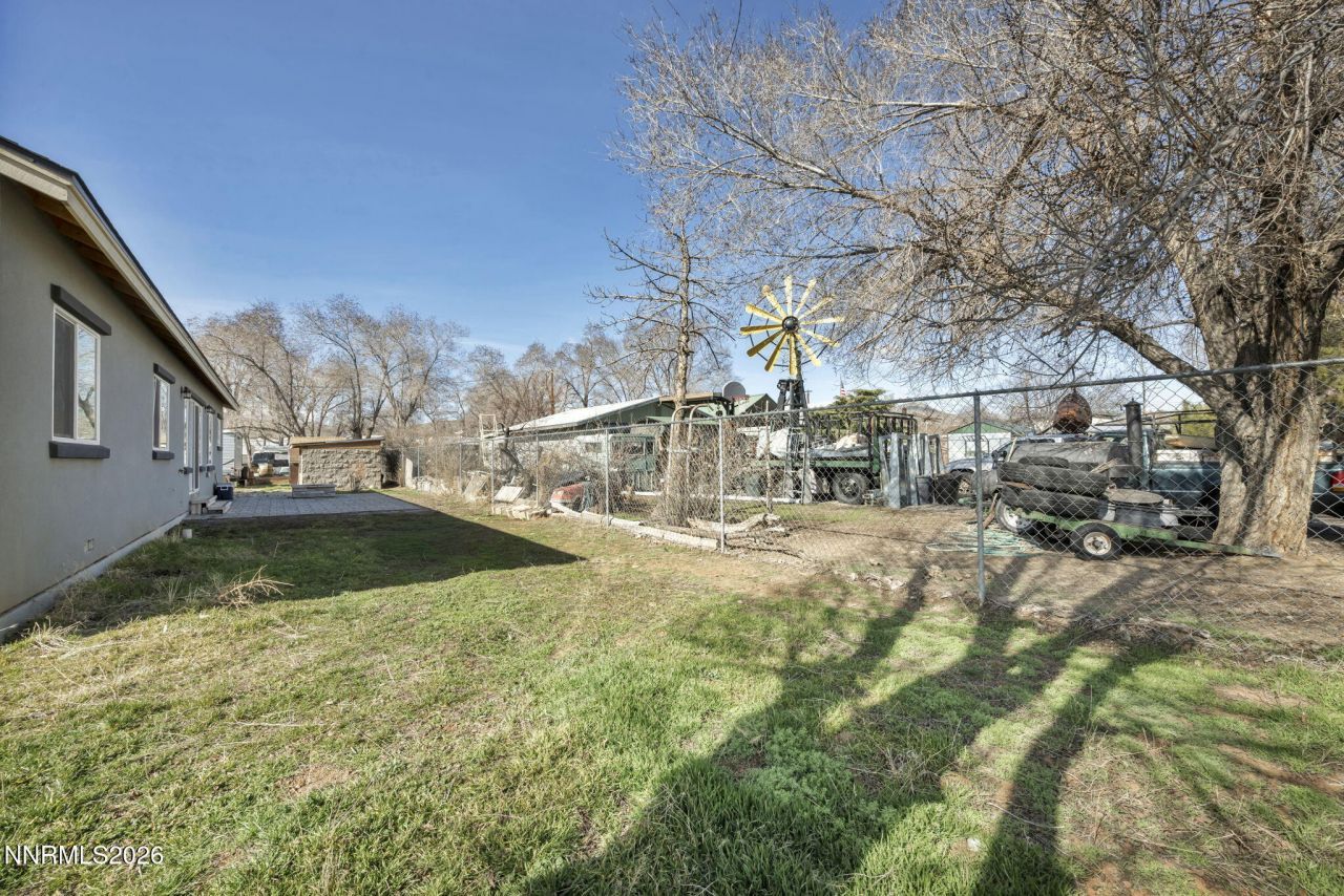 195 E 5th Avenue, Sun Valley, NV 89433 Photo