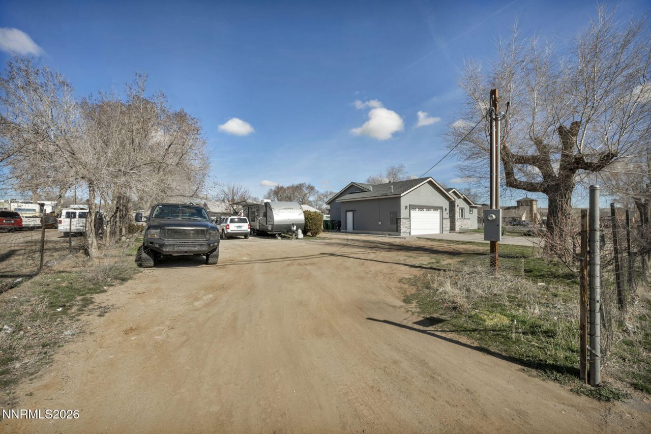 195 E 5th Avenue, Sun Valley, NV 89433 Photo