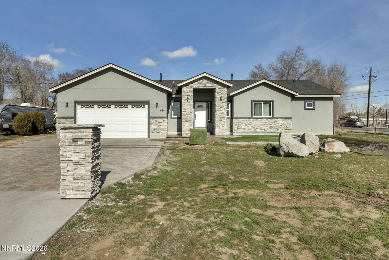 195 E 5th Avenue, Sun Valley, NV 89433 Photo