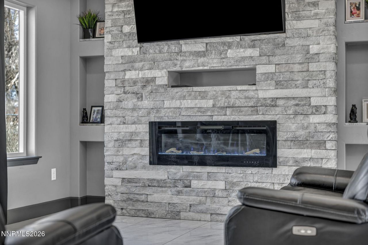 195 E 5th Avenue, Sun Valley, NV 89433 Photo