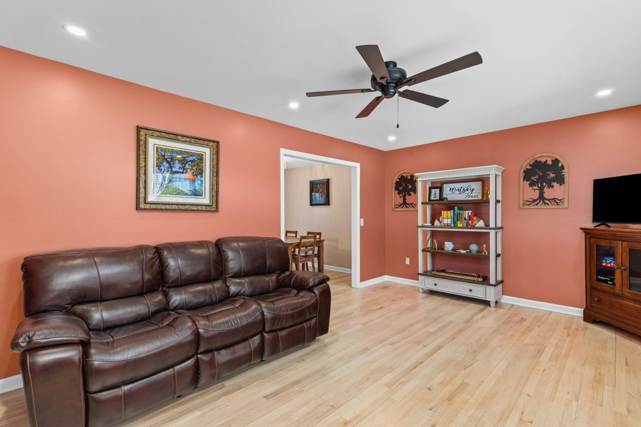 117 Goose Creek Drive Photo 11