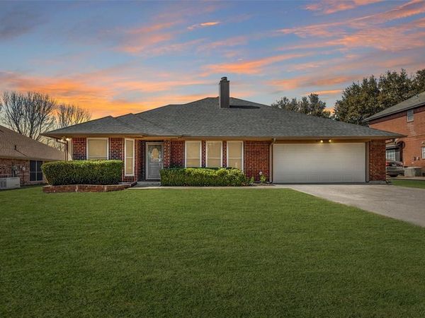 3657 Village Green Drive, Grand Prairie, TX 75052