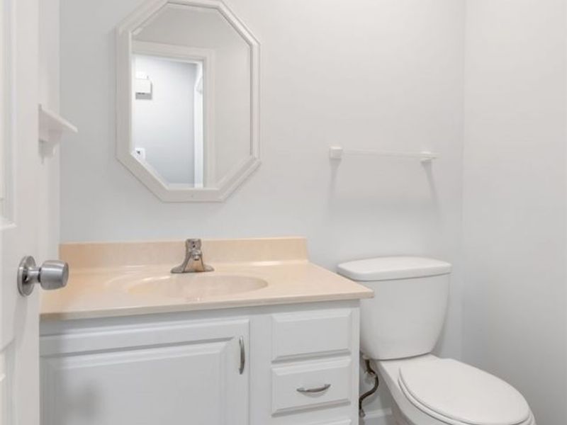 1222 W Maple Street, North Canton, OH 44720 Photo 8