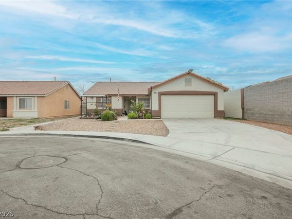 3021 Robincrest Court, North Las Vegas, NV 89031