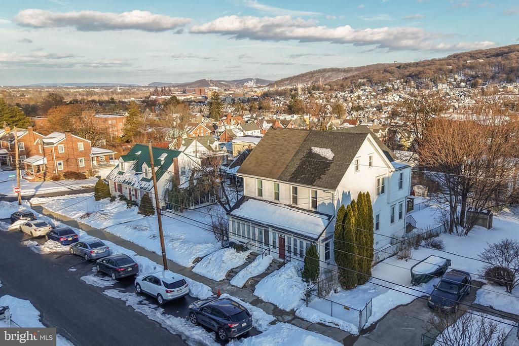 1014 Jeter Avenue, Bethlehem, PA 18015 Main Photo