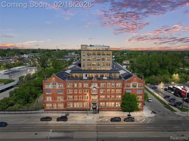 6533 E. JEFFERSON (139) Avenue, Detroit, MI 48207