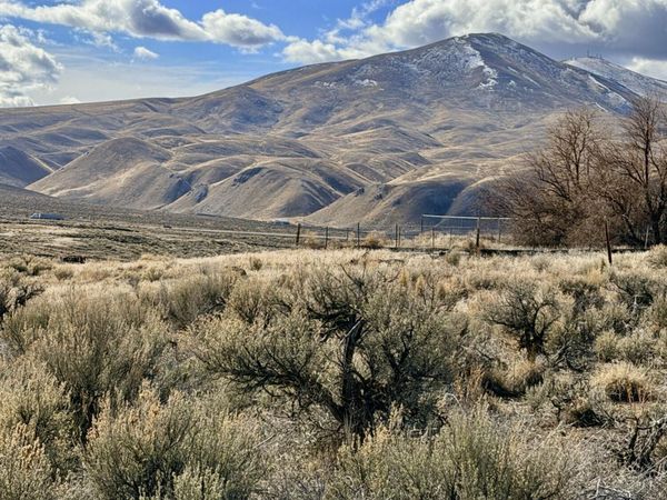 6 Tyler Avenue, Elko, NV 89801