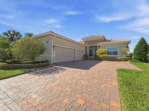 17003 SW Sapri Way, Port Saint Lucie, FL 34986