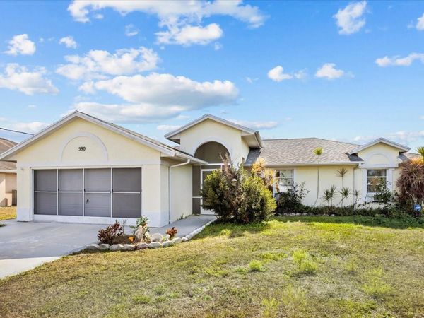 590 SW Lacroix Avenue, Port St. Lucie, FL 34953