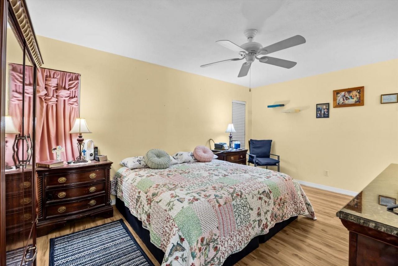 590 SW Lacroix Ave, Port Saint Lucie, FL 34953 Photo