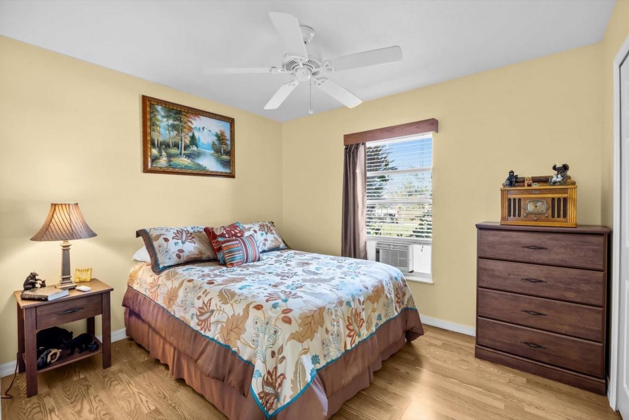 590 SW Lacroix Ave, Port Saint Lucie, FL 34953 Photo