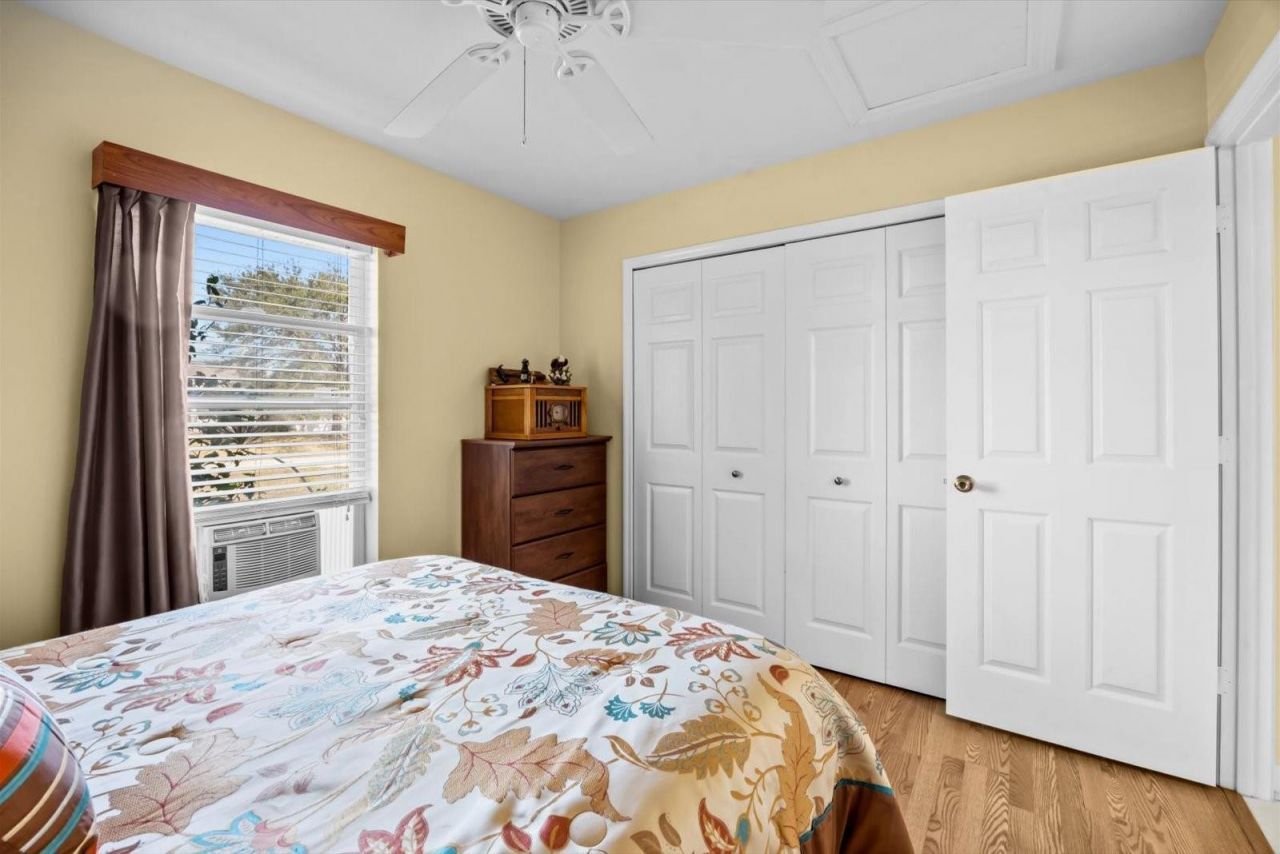 590 SW Lacroix Ave, Port Saint Lucie, FL 34953 Photo