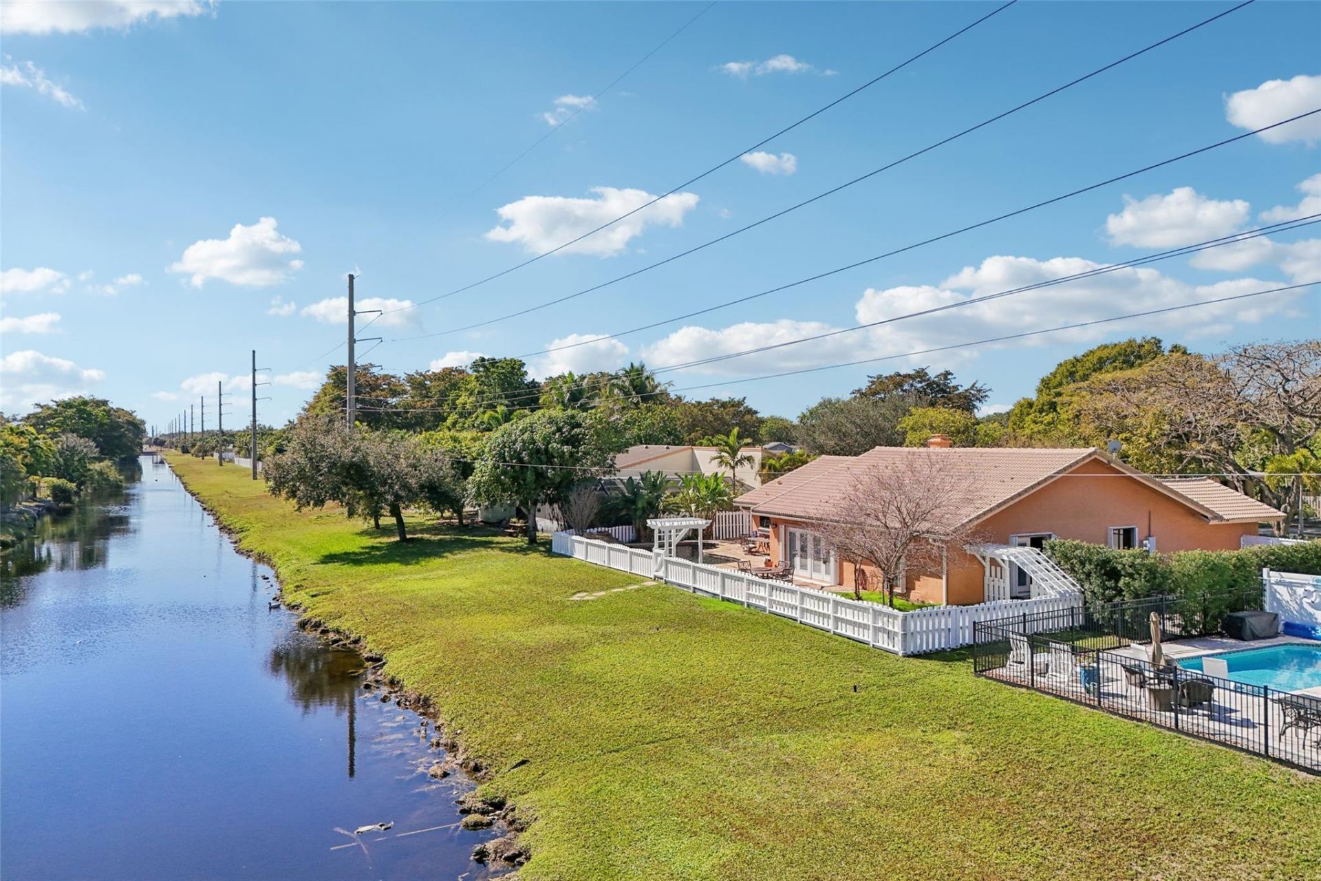 808 E Plantation Circle, Plantation, FL 33324 Photo