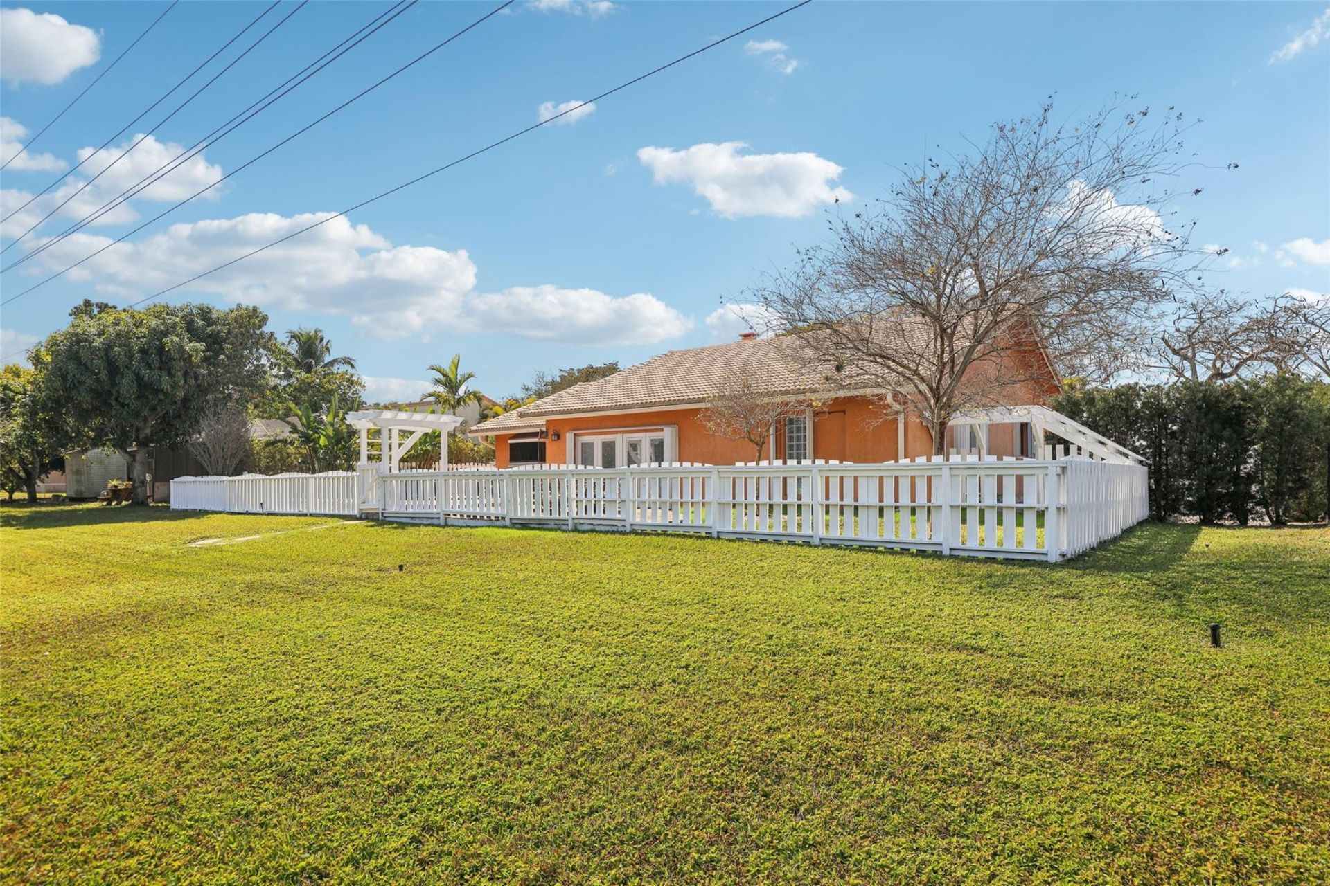 808 E Plantation Circle, Plantation, FL 33324 Photo