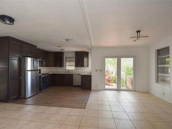 8608 SW 17th St, Davie, FL 33324