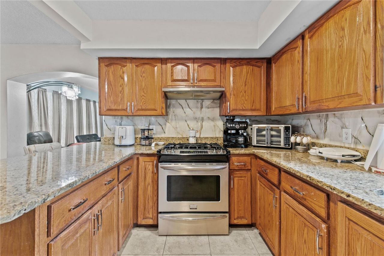 6750 Magnolia Homes Road, Orlando, FL 32810 Photo