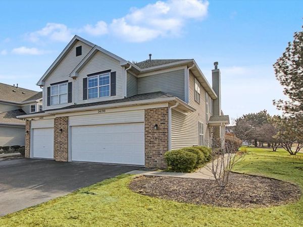 24190 W Pear Tree Circle, Plainfield, IL 60585
