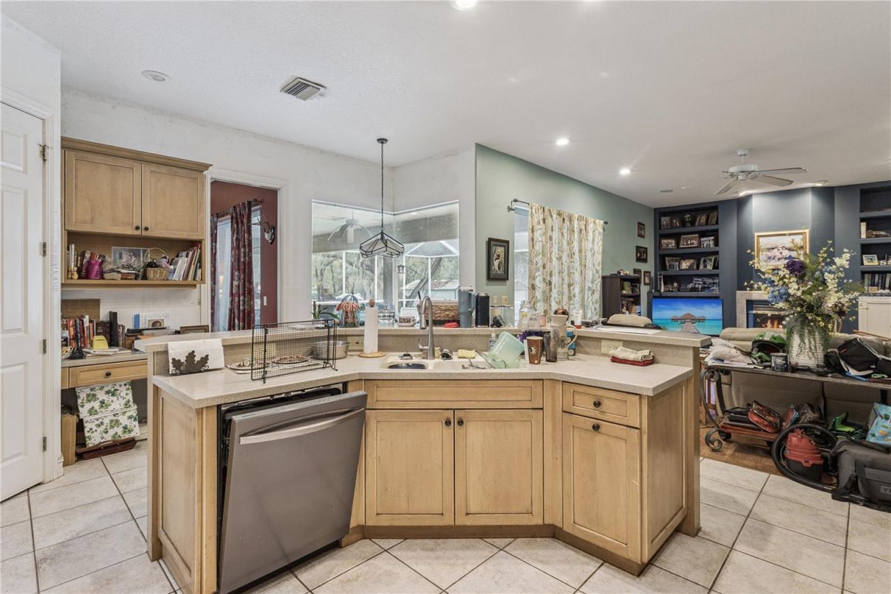 5803 Spring Lake Drive, Lakeland, FL 33811 Photo