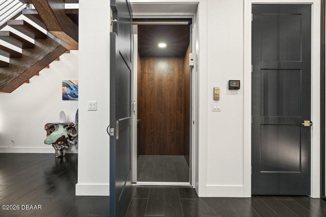 3036 S Peninsula Drive, Daytona Beach Shores, FL 32118 Photo