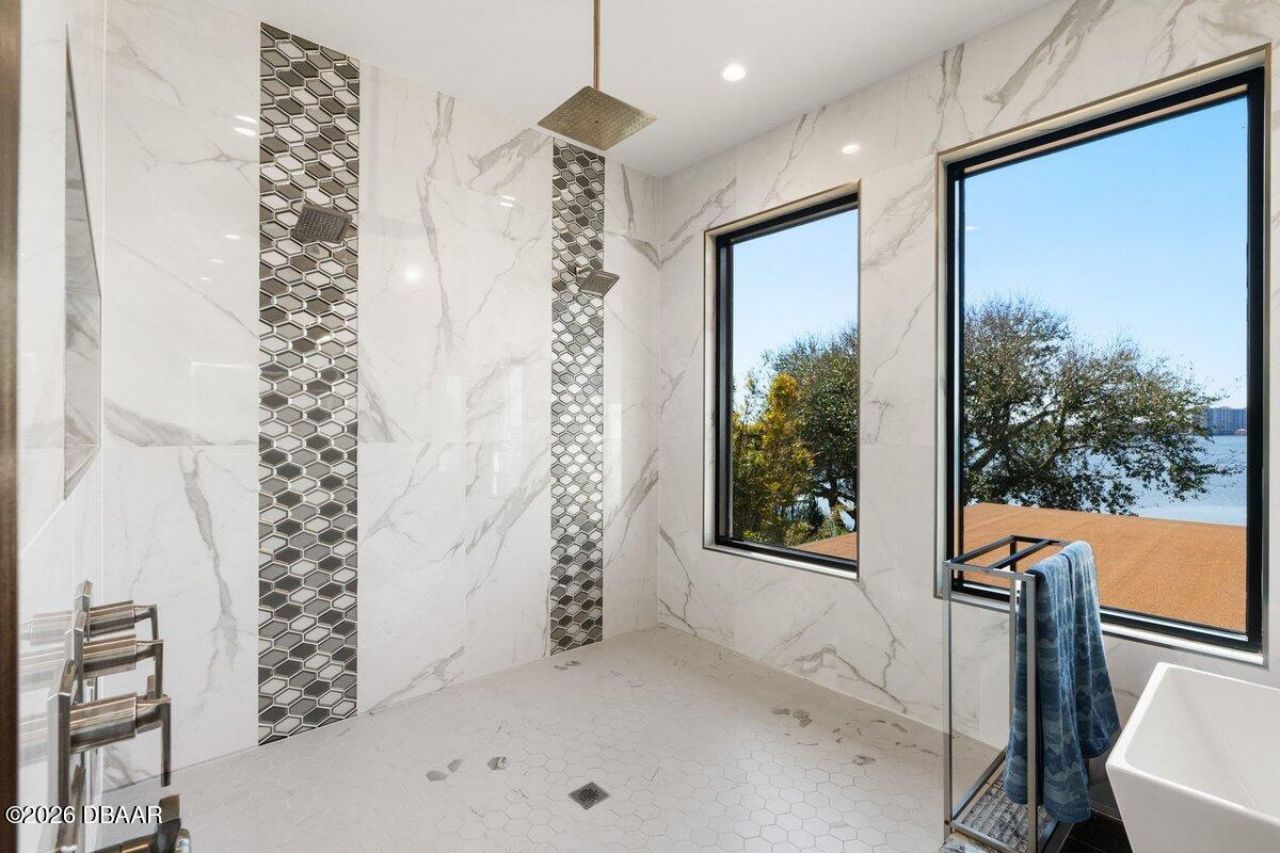 3036 S Peninsula Drive, Daytona Beach Shores, FL 32118 Photo