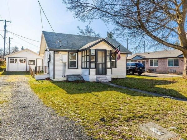 9014 E Frederick Ave, Millwood, WA 99212