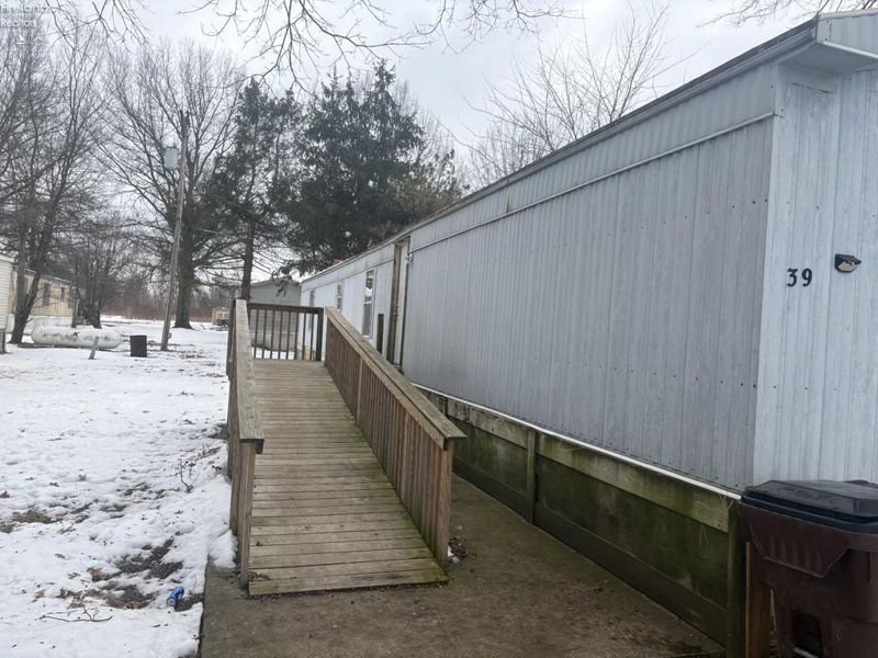 1121 Clayberg Road, Unit 39, Greenwich, OH 44837 Photo 2