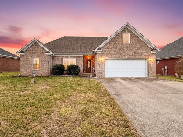 2861 Tumbleweed Trail Avenue, Bowling Green, KY 42101