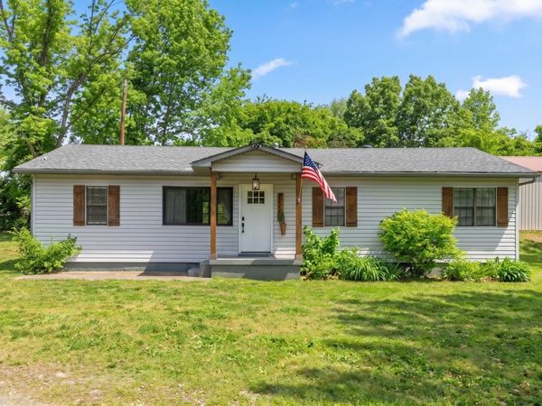 8424 OLD MEMPHIS RD, Brighton, TN 38011