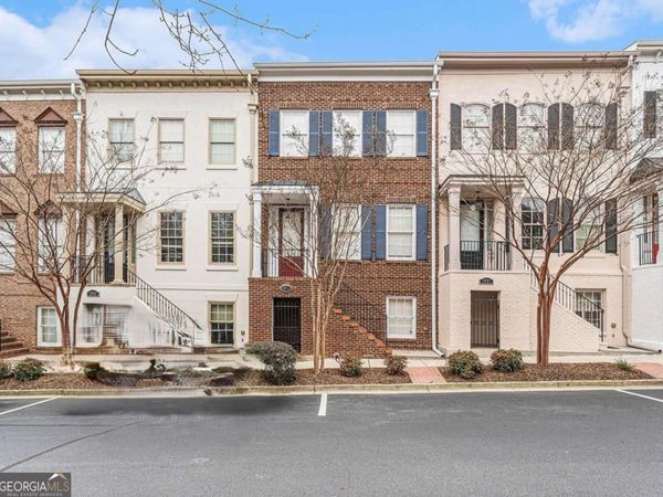 1035 Pearl Point, Atlanta, GA 30328