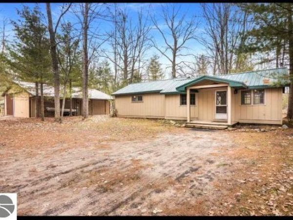 1568 Poplar Drive, Ne, Kalkaska, MI 49646
