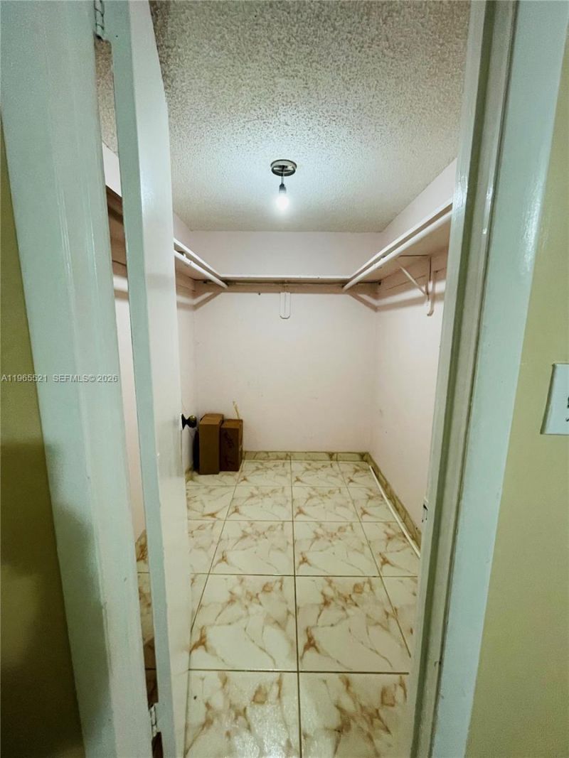 10000 NW 80th Ct, Unit 2331, Hialeah Gardens, FL 33016 Photo