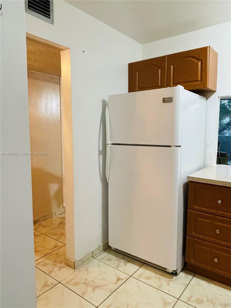 10000 NW 80th Ct, Unit 2331, Hialeah Gardens, FL 33016 Photo