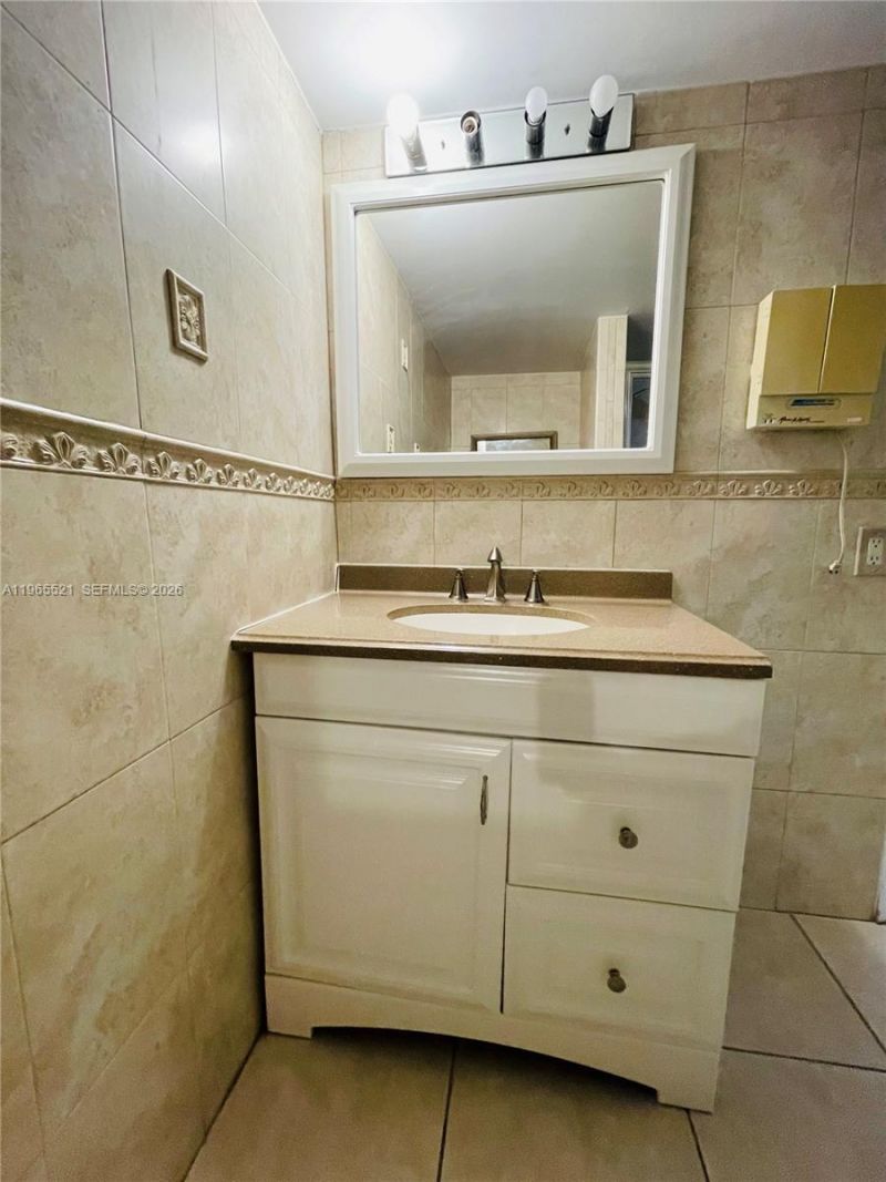 10000 NW 80th Ct, Unit 2331, Hialeah Gardens, FL 33016 Photo
