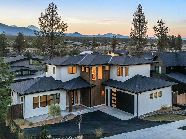 62621 NW Mt Hood Drive, Bend, OR 97703