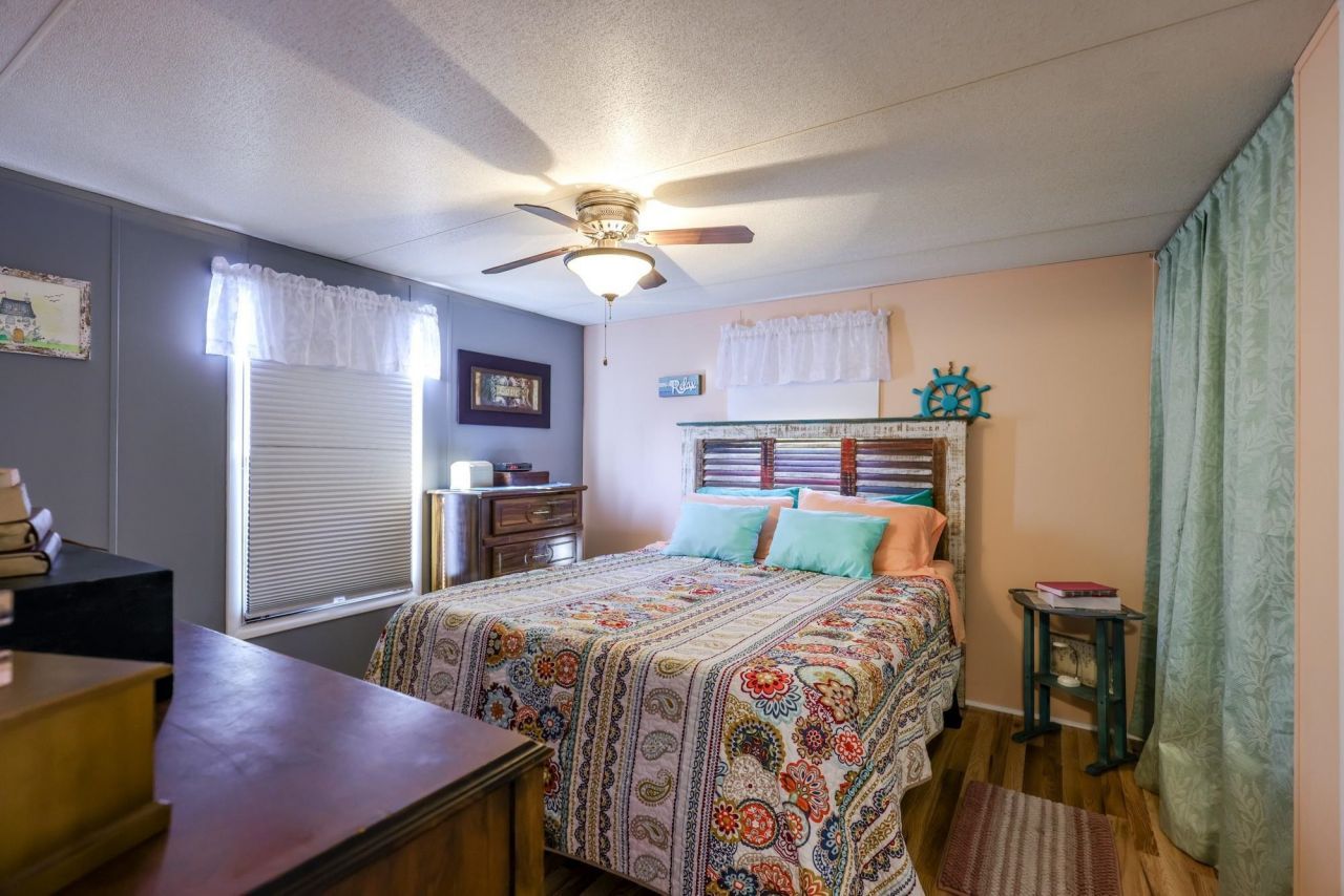 20 Burr Circle Photo 17