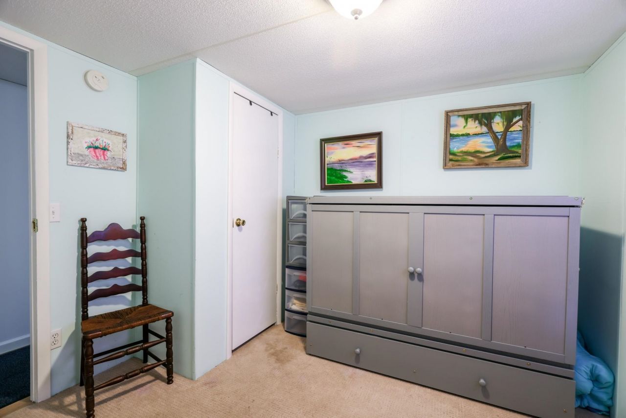 20 Burr Circle Photo 23