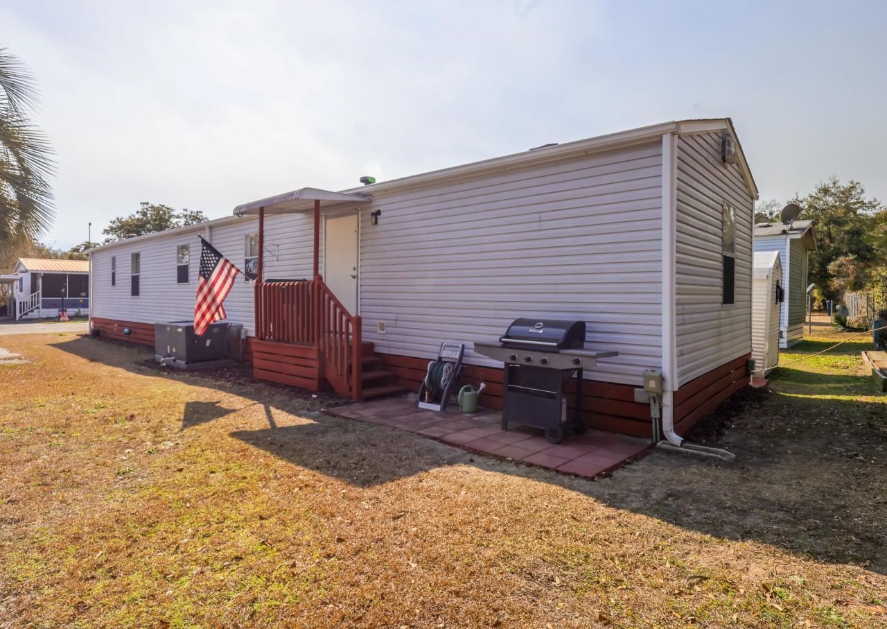 20 Burr Circle Photo 30