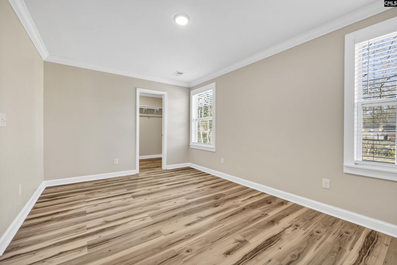 4608 Sheraton Road  Photo 13