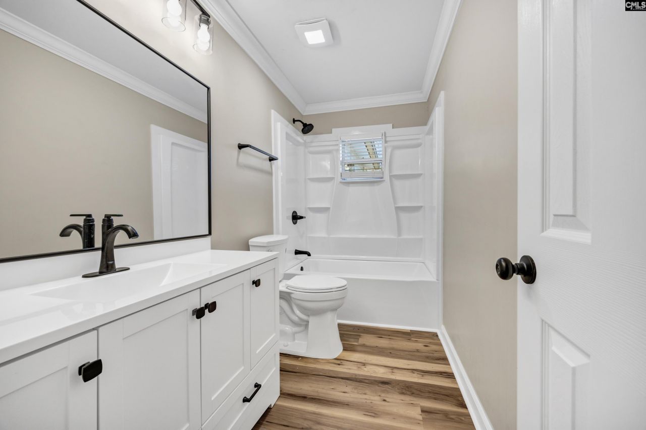 4608 Sheraton Road Photo 16