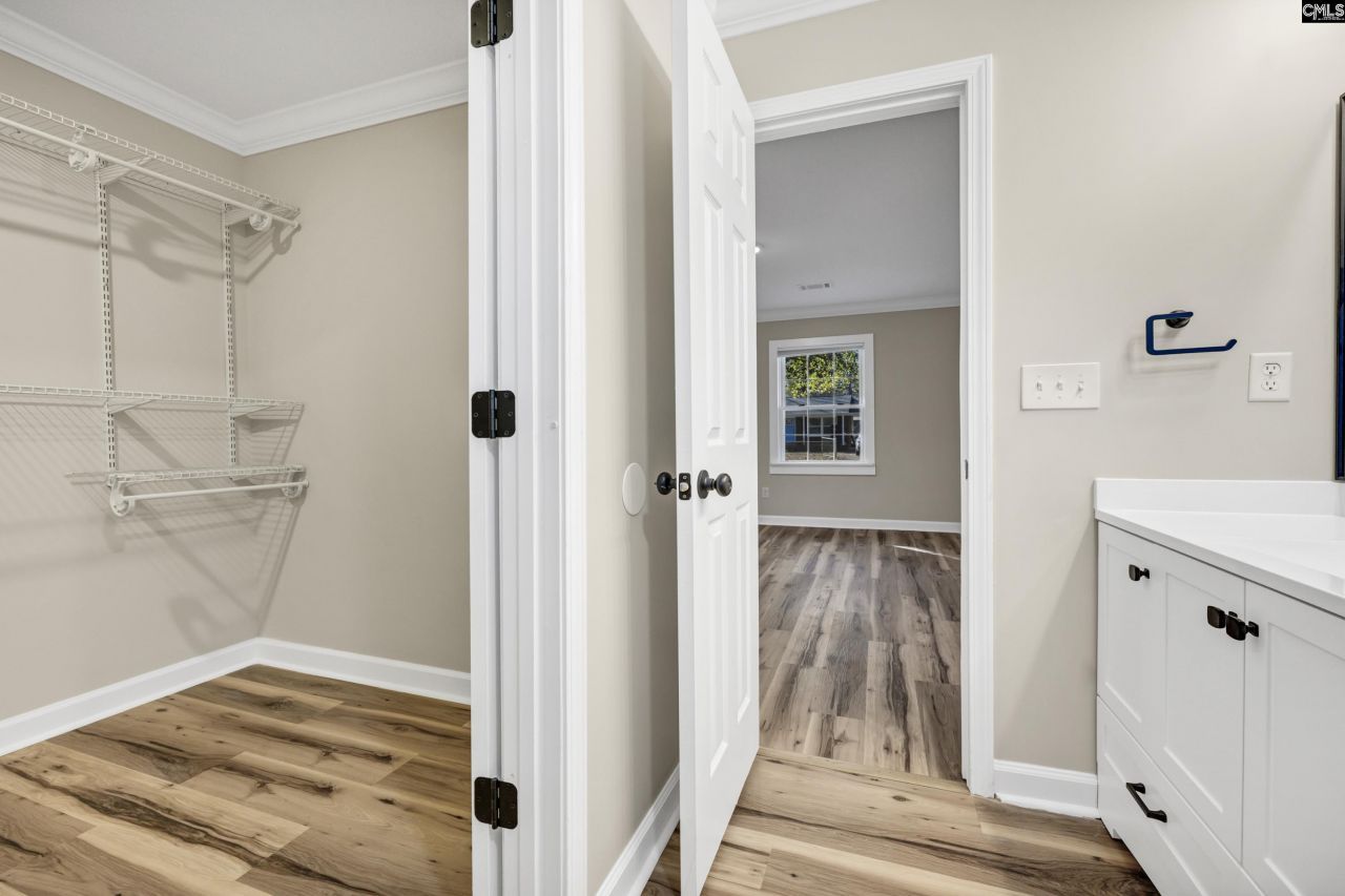 4608 Sheraton Road  Photo 23