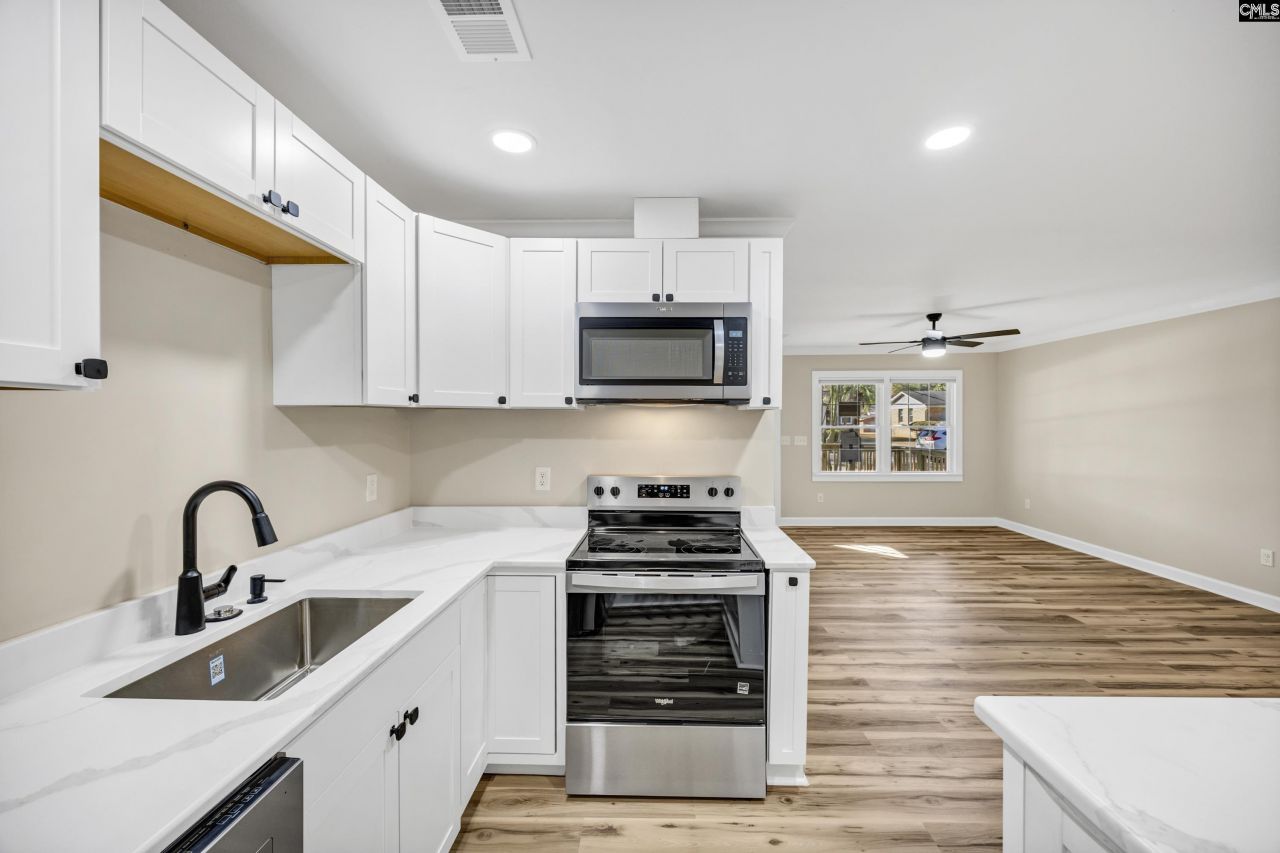 4608 Sheraton Road Photo 6