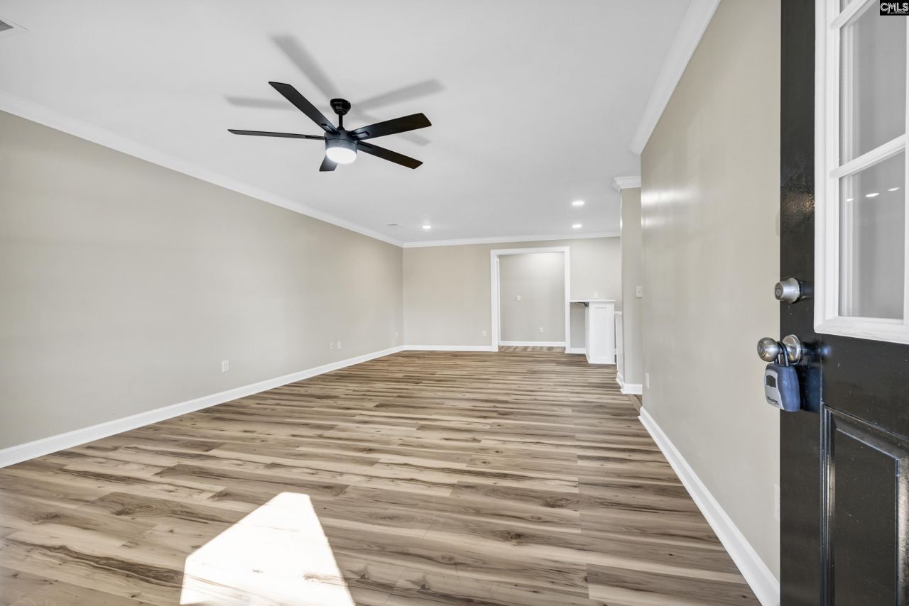 4608 Sheraton Road Photo 9