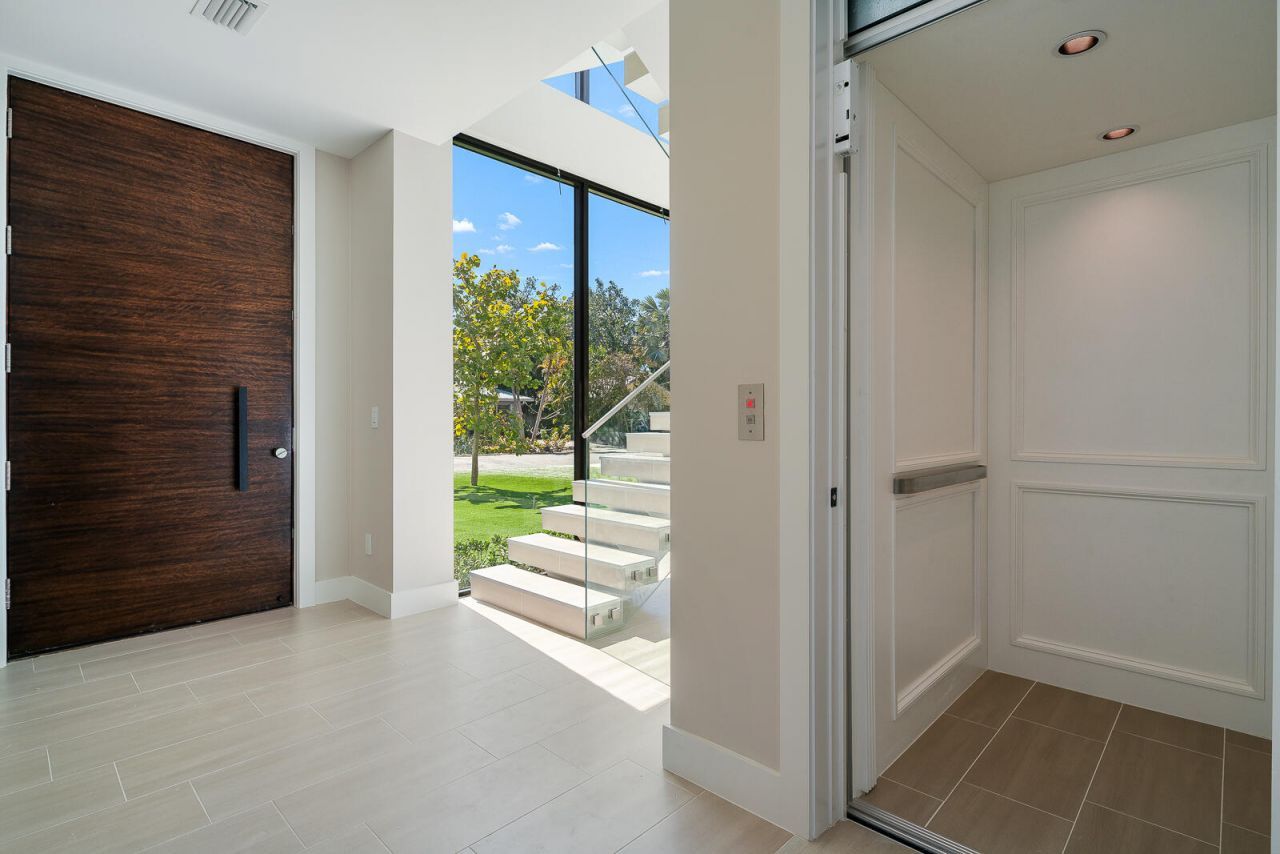 16 Bass Avenue, Key Largo, FL 33037 Photo