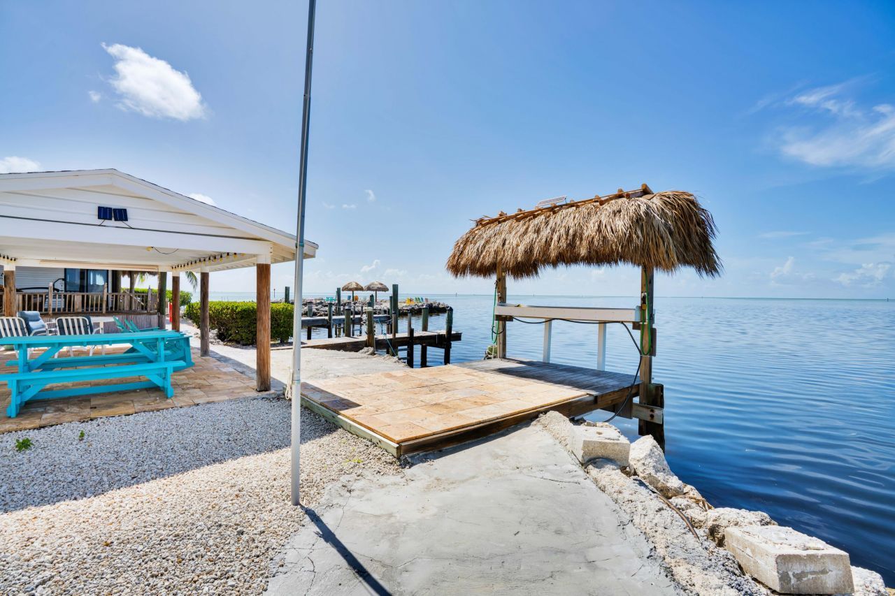 84961 Old Highway, Unit 7, Islamorada, FL 33036 Photo