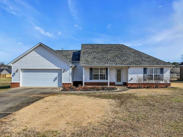265 Cloverleaf Cir, Killen, AL