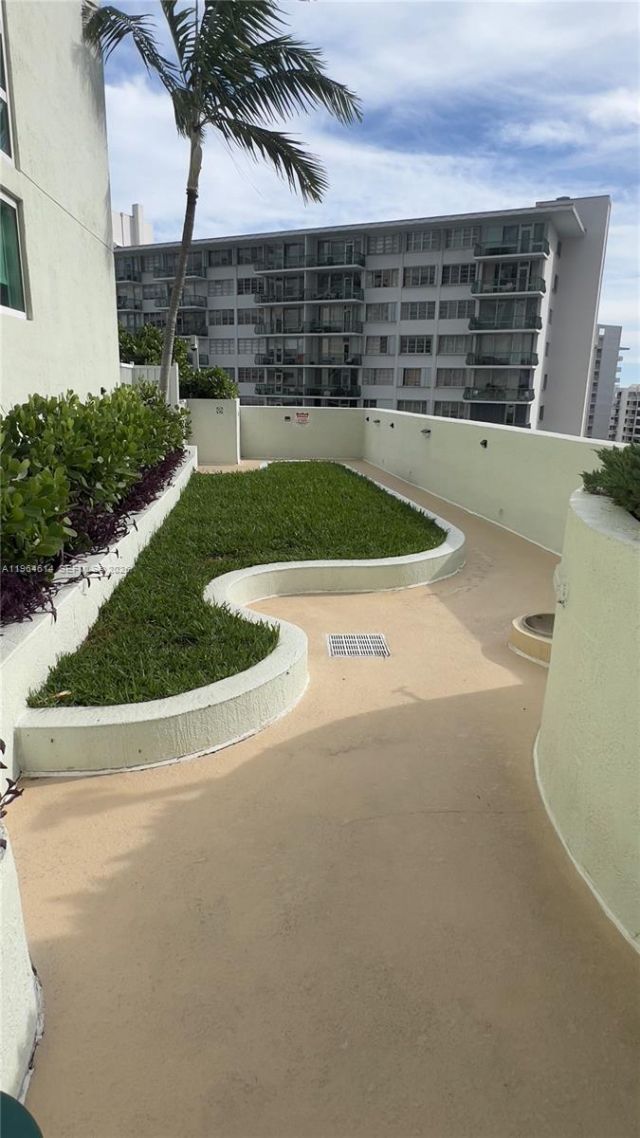 218 SE 14th St, Unit 1504, Miami, FL 33131 Photo