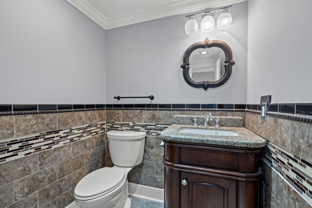 1506 Chester St. Photo 12